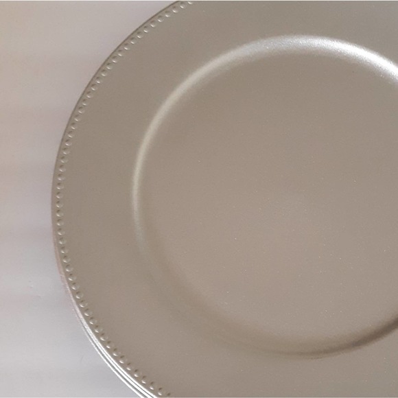 Set of 6 Silver 13" Round Beaded Trim Dinner Charger Plates - Picture 4 of 4